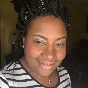 Meet your Posher, Vivian